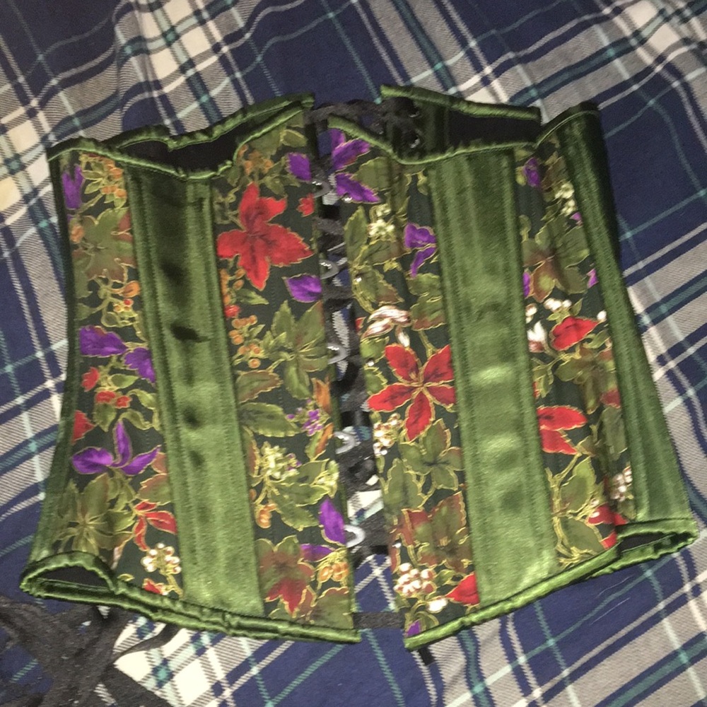 Green silk corset, floral embroidery Worn once